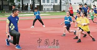 张伟丽UFC卫冕成功，中国格斗骄傲