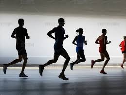 美记：马刺队计划在本周末之前 裁掉老将中锋比永博